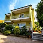 Apartment Claudia *