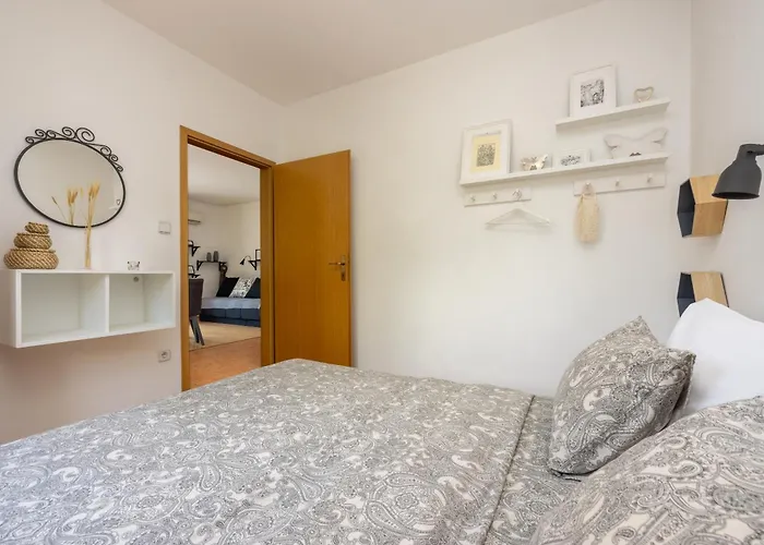 Claudia * Crikvenica