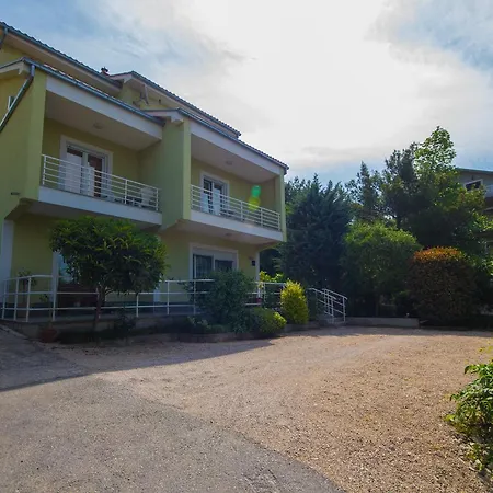 Claudia Apartment